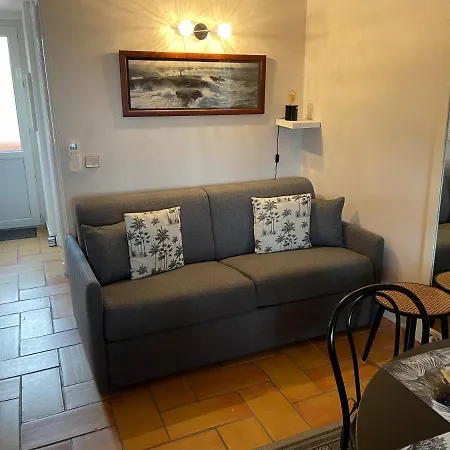 Front De De La Nartelle Maxime France **** Appartement *