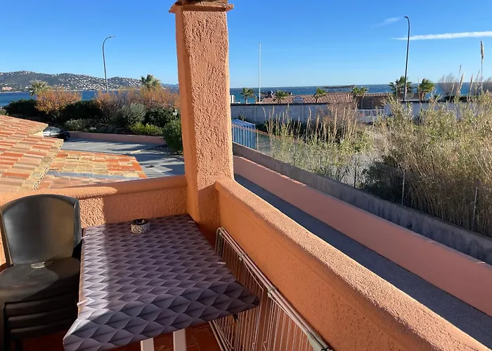 Maxime France 4 Etoiles Front De De La Nartelle