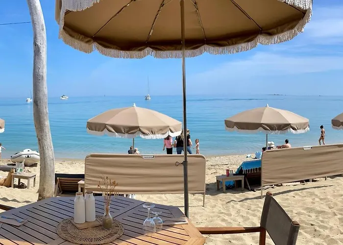 Maxime France 4 Etoiles Front De De La Nartelle Lägenhet