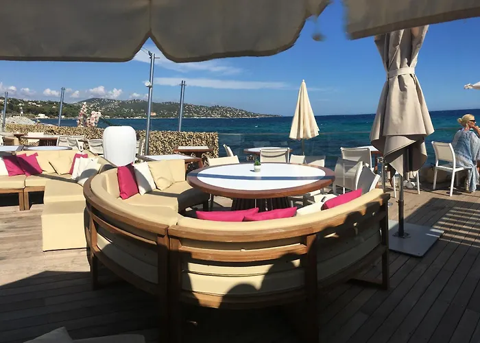 Maxime France 4 Etoiles Front De De La Nartelle